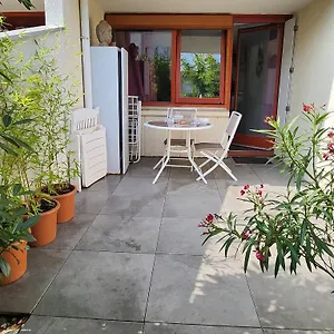  Appartement 2* Rdc+ Terrasse&parking Privé